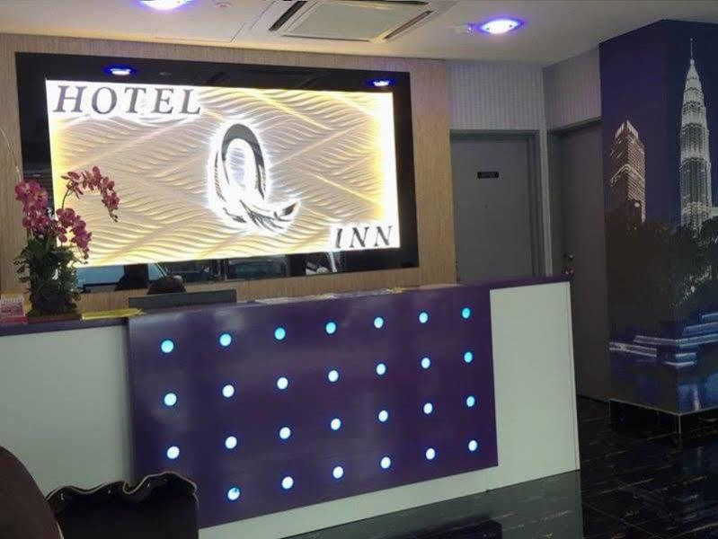 Oyo 176 Hotel Q Inn Петалинг Джая Екстериор снимка